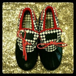 Short duck boots