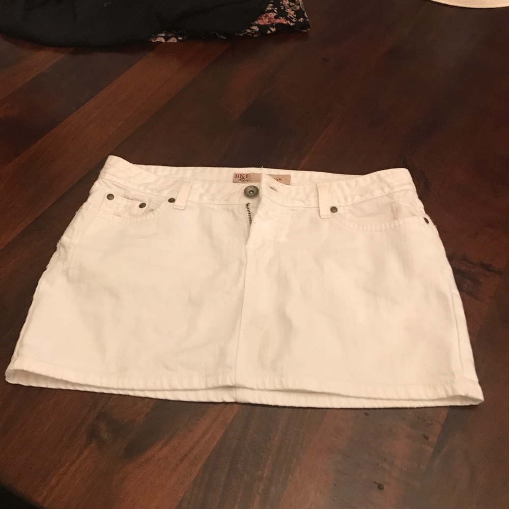BKE white denim skirt