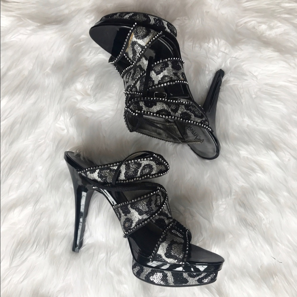 Carlos heels