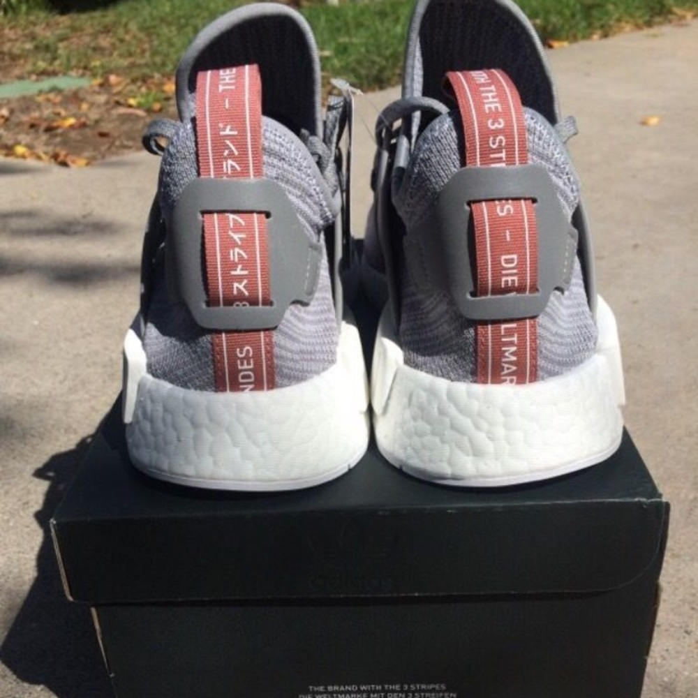 Nmd xr1 gray glitch size 10