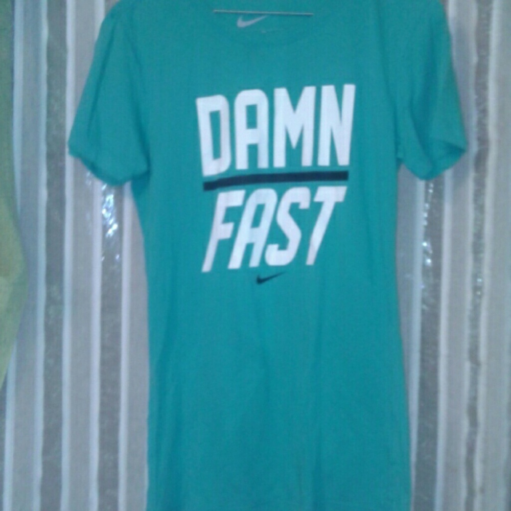 Nike tee