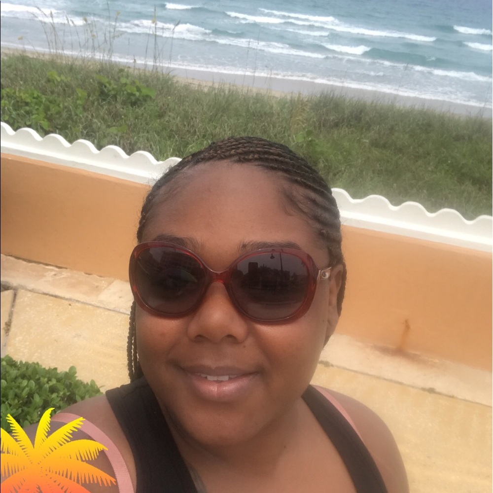 Meet your Posher, Tyche