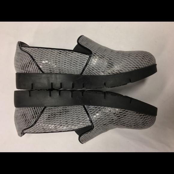 TSUBO Ebonee Snake Print Suede Loafer - Picture 2 of 7