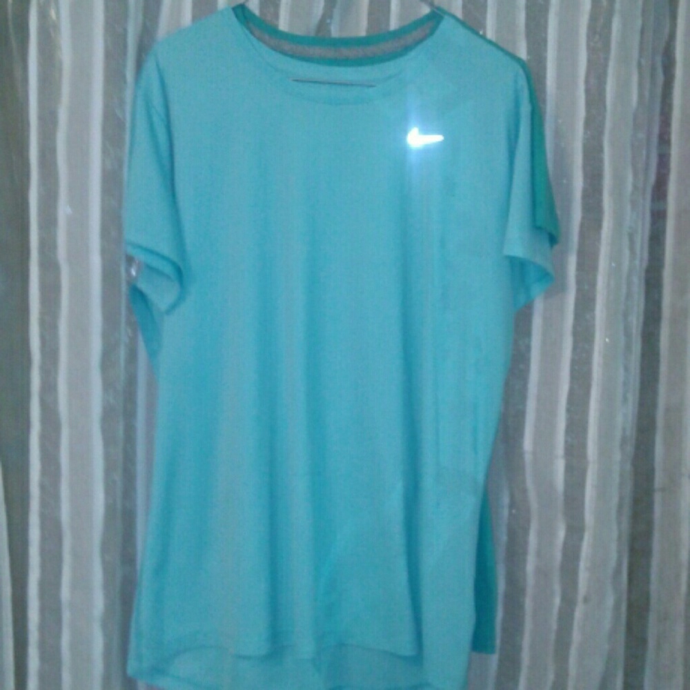 Nike dri fit tee
