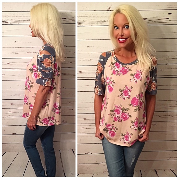 Stunning blush and blue floral ladder sleeve tunic - Picture 3 of 4