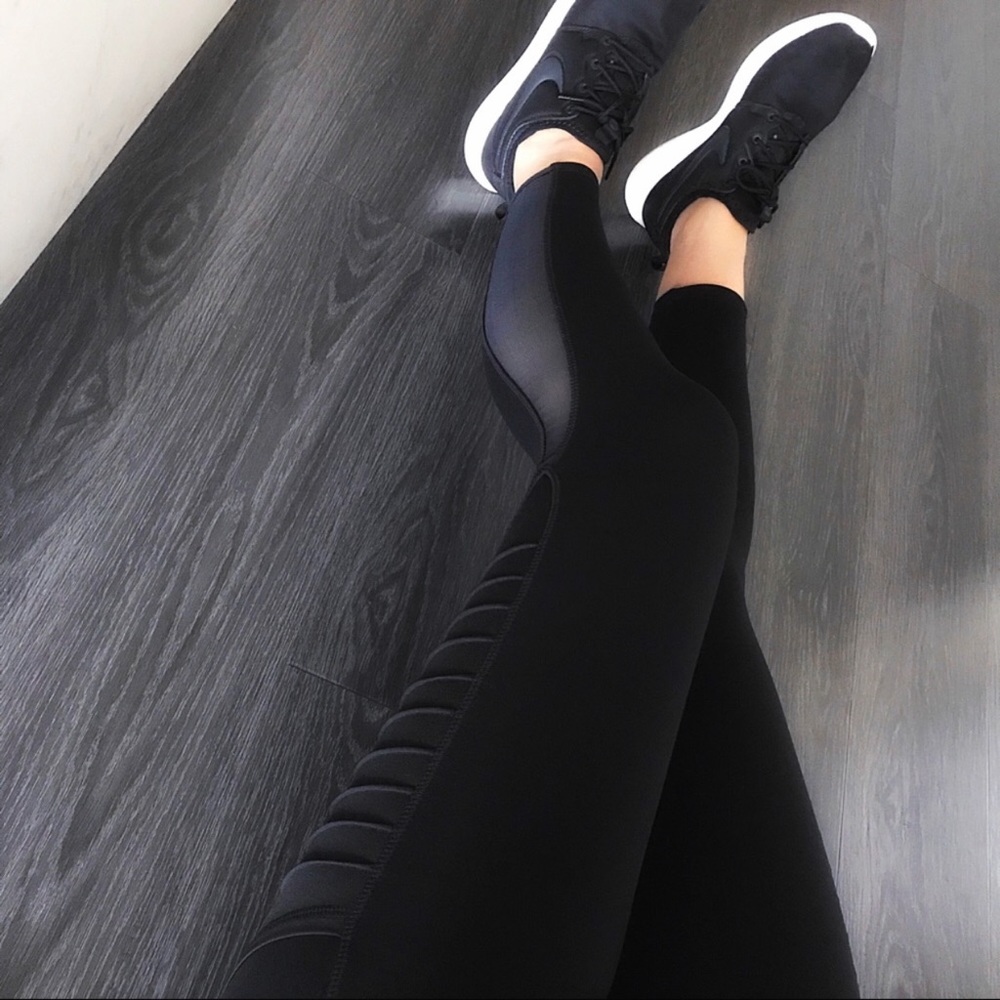 SOLD OUT // Good Side Mesh Workout Leggings - Picture 1 of 4