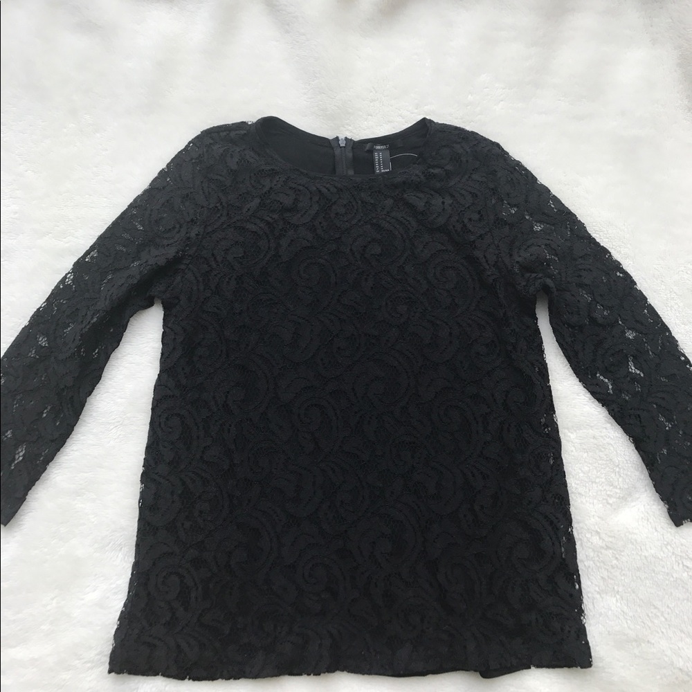 🌸NWT Forever21 Women's Lace Top