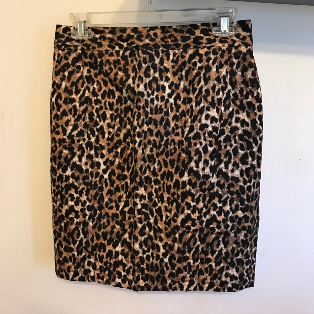 LOFT  leopard pencil skirt