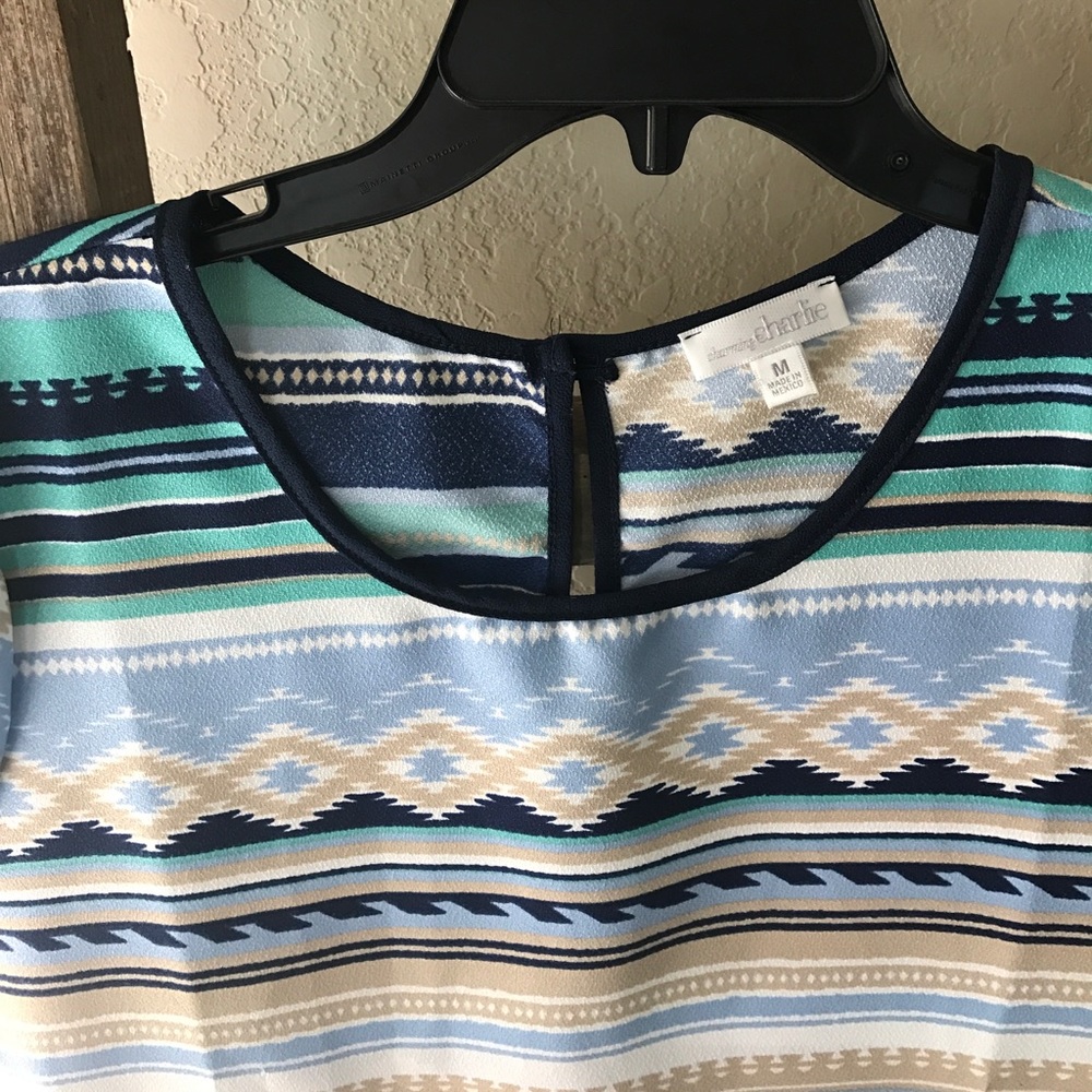 Charming Charlie Pattern Top - Picture 2 of 4