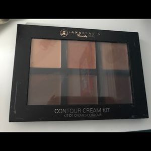 Anastasia Beverly Hills contour cream kit