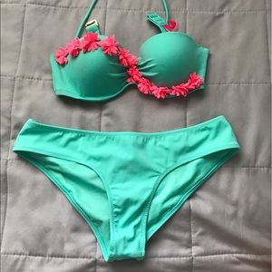 Victoria's Secret Bikini Set Top 34B Bottoms S