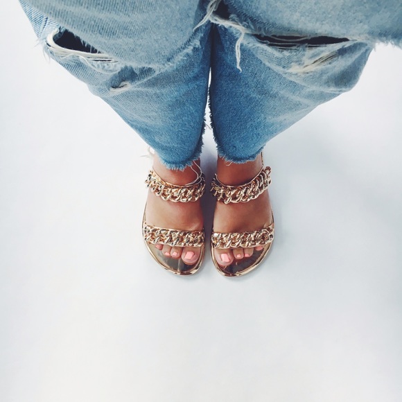 Final Sale Rose Gold Metallic Chain Link Slides - Picture 3 of 8