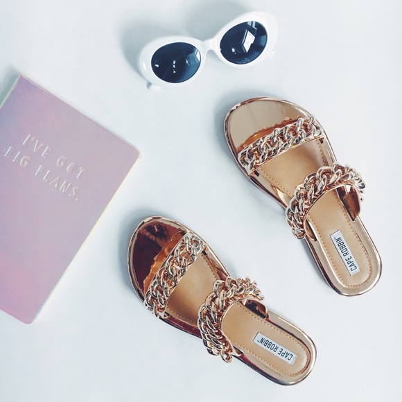 Final Sale Rose Gold Metallic Chain Link Slides - Picture 4 of 8