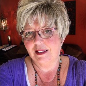 Meet your Posher, Kim