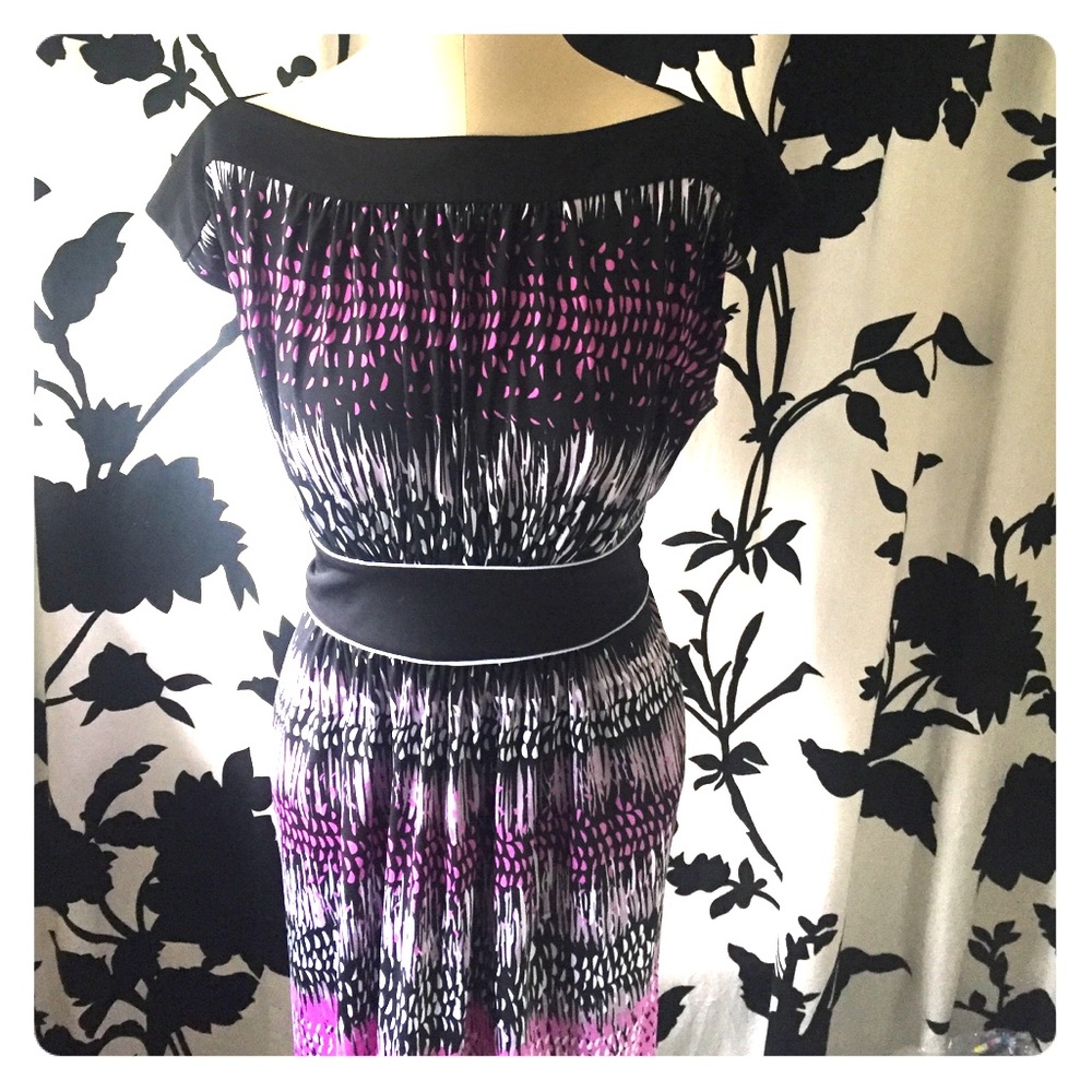 MAx and Cleo dress 👗 Gorgeous!