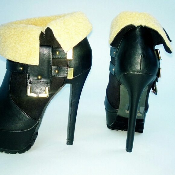 Warm ankle boot - Picture 2 of 2