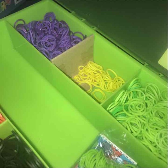 Rainbow Loom and Cra Z Loom Extreme Kit - Picture 3 of 4