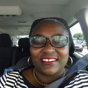 Meet your Posher, Sandi