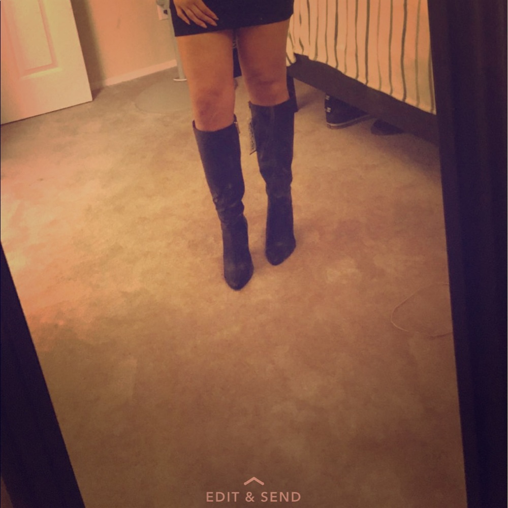 BCBG boots