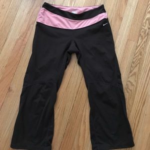Nike dri fit capris