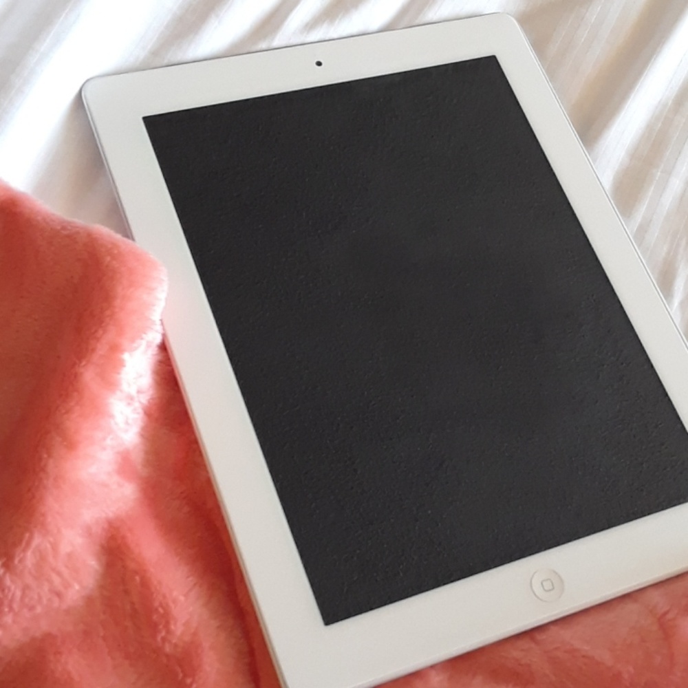 Apple iPad  Model A1430