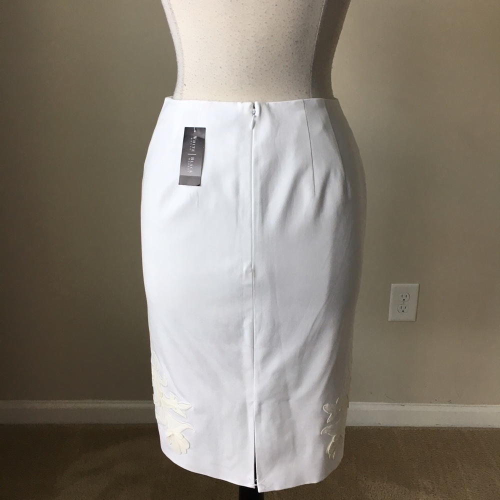 Embroidered applique floral enclosed skirt SOLD!! - Picture 4 of 4