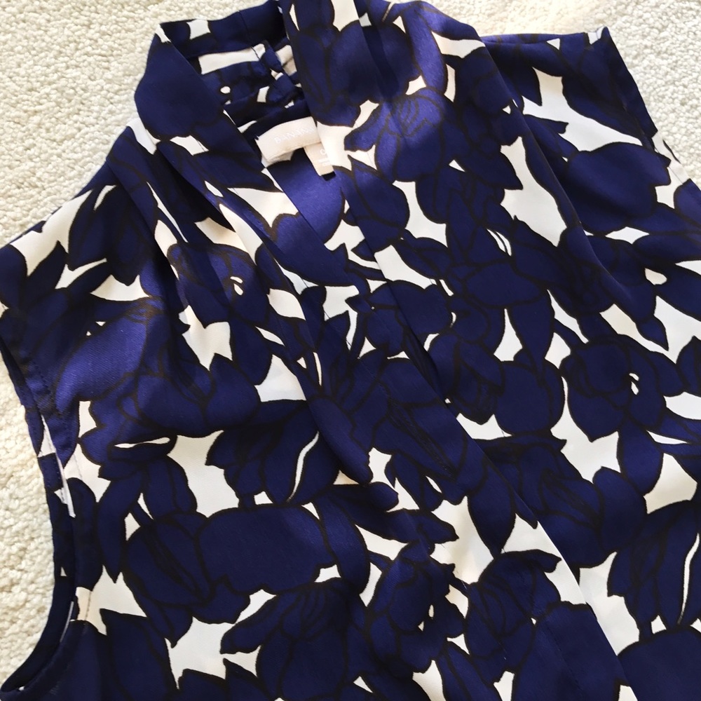 Banana Republic flower print pattern blouse