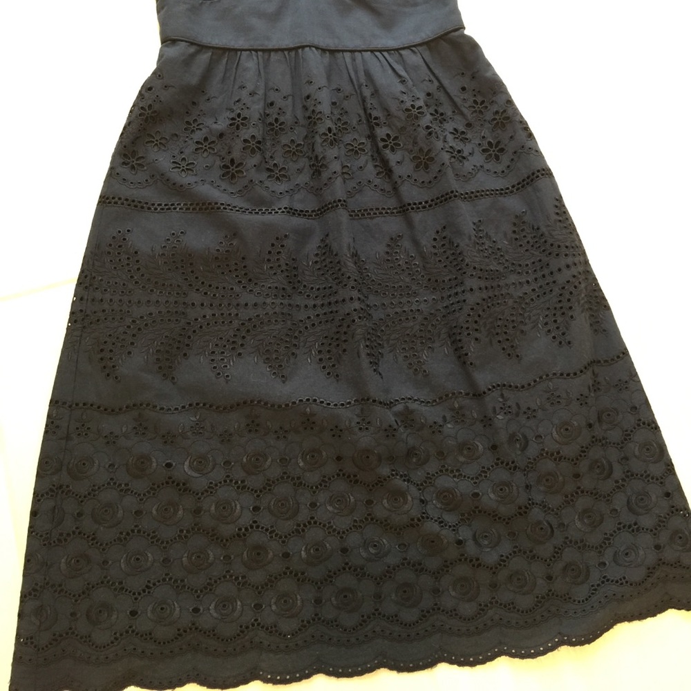 Cynthia Steffe Navy Black Eyelet Dress 4 runs smal - Picture 5 of 8