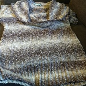 Short sleeve sweater