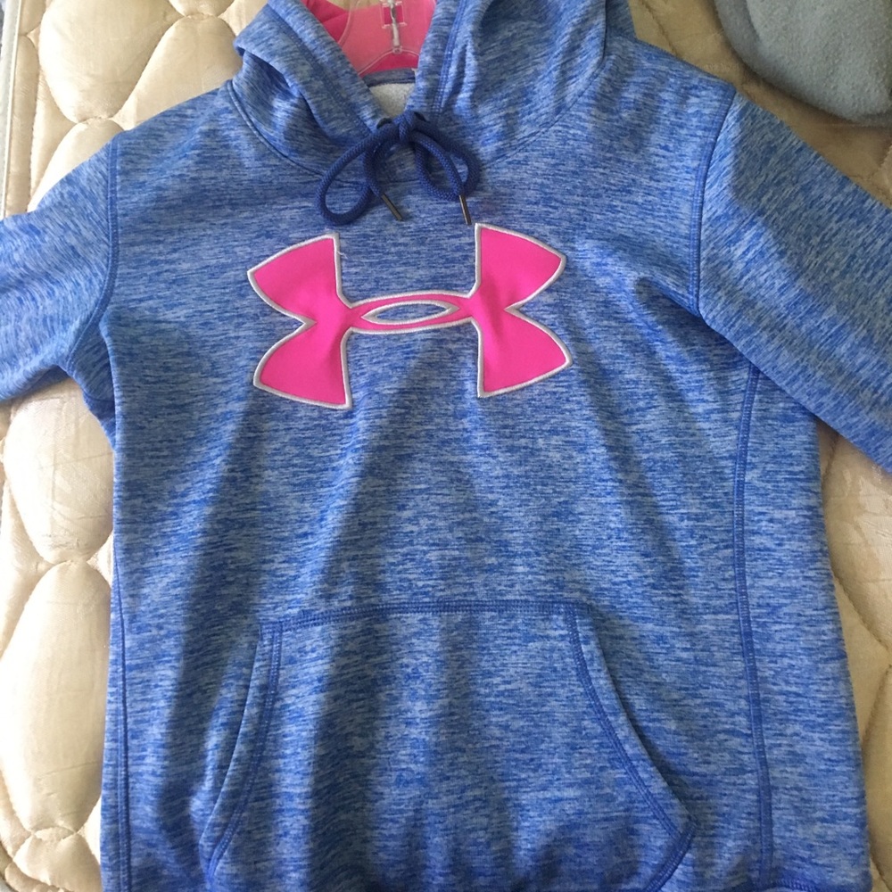Under armour sweatshirt
