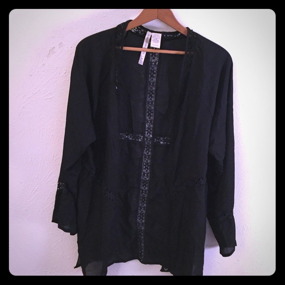 Black semi sheer lace detail kimono! - Picture 1 of 1