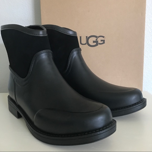 ugg paxton waterproof boot