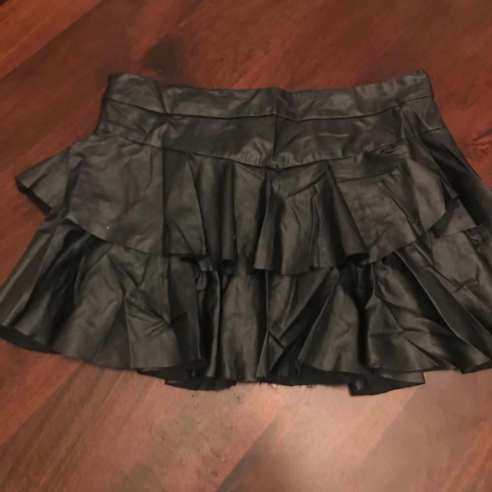Express mini skirt