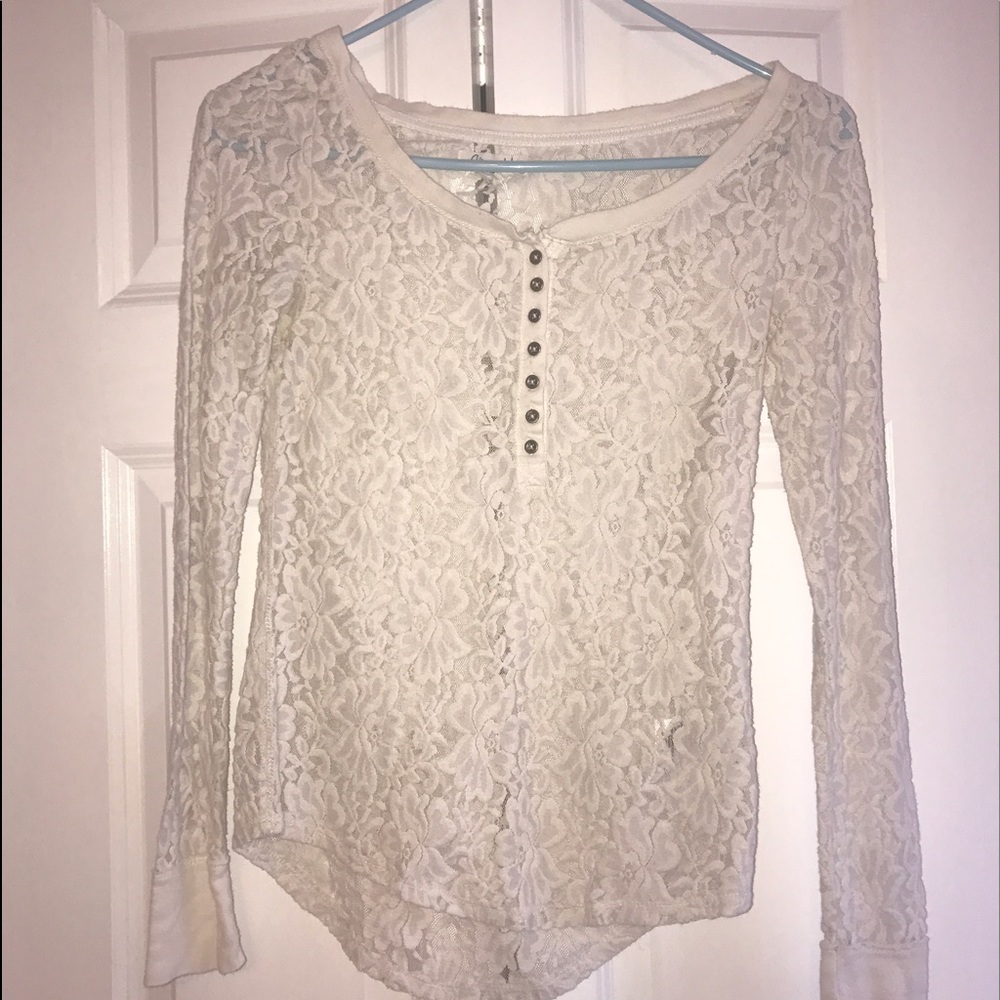 White lace long sleeve shirt