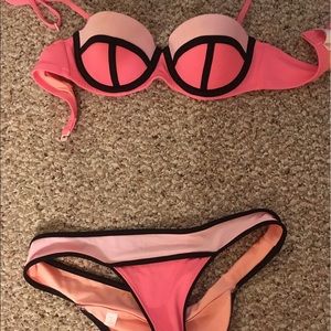 VS Triangl spinoff Bikini!