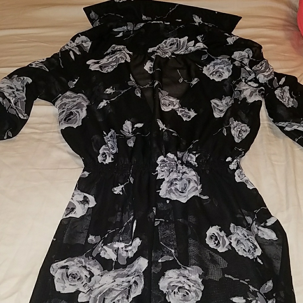 Dress - Picture 2 of 4
