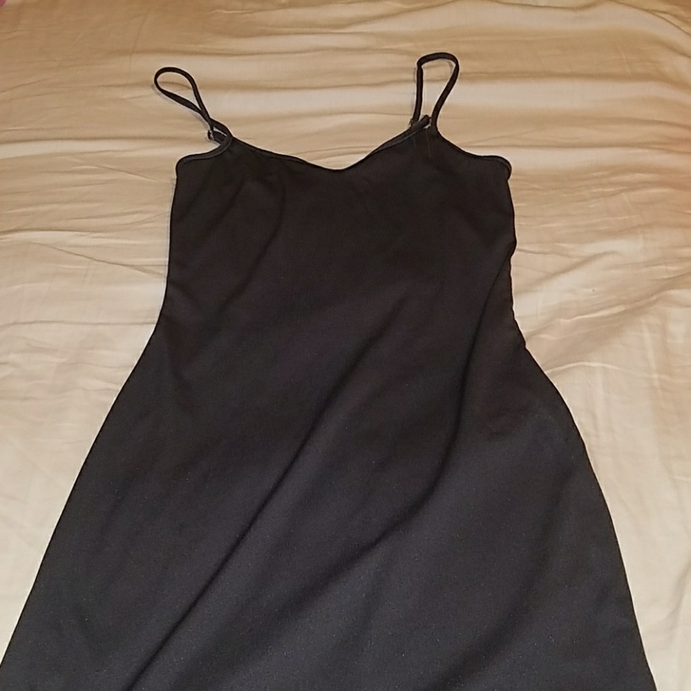 Dress - Picture 3 of 4