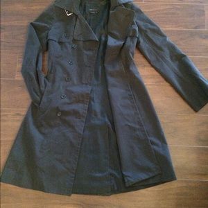 KILLER DEAL - BCBG trench coat