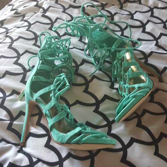 Shoes - Picture 2 of 3