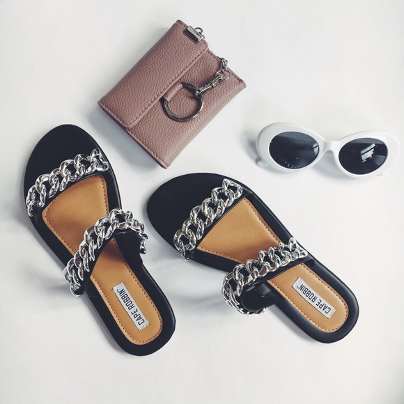 🆕Sofia Black & Silver Chain Link Slides Sandals - Picture 2 of 8