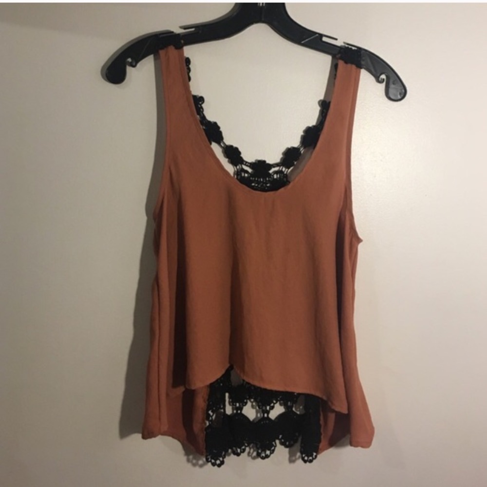 Beautiful FREE PEOPLE crop top with lace!