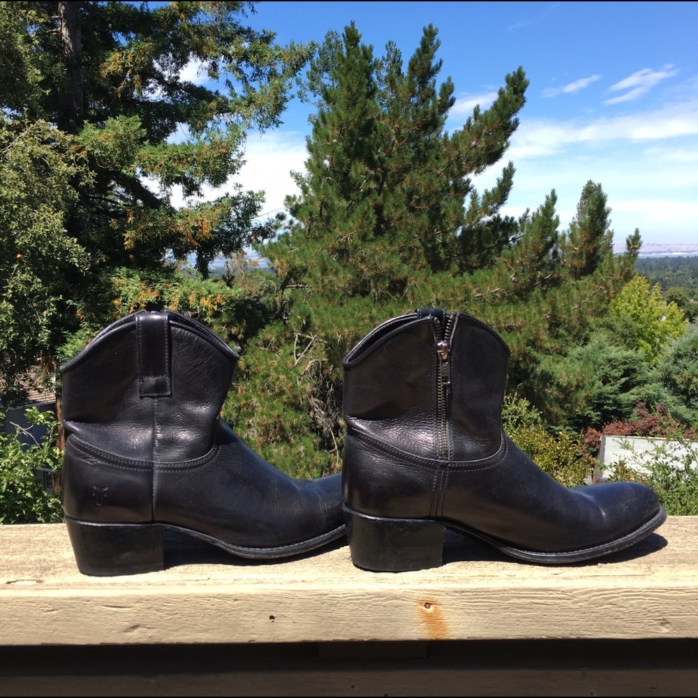 almost new Frye boots ⚡️