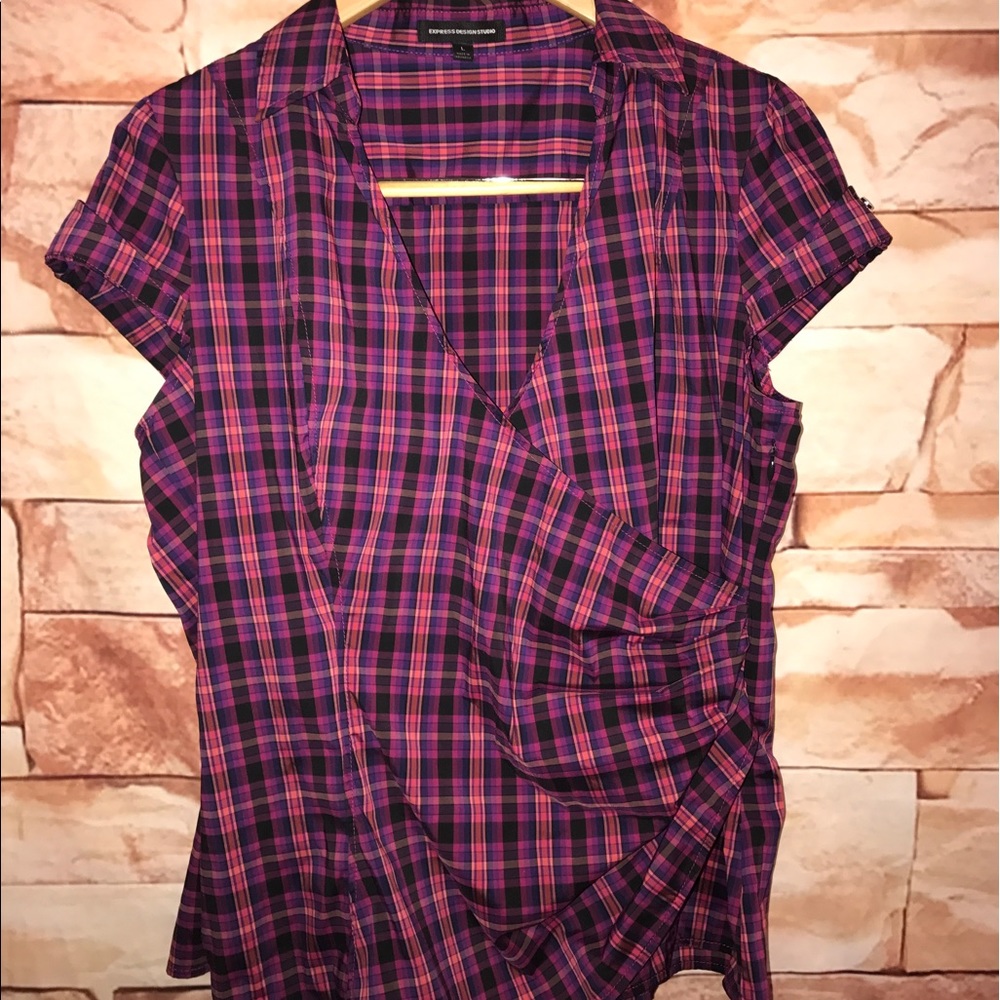 Express Design Studio v Neck wrap short sleeve L