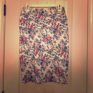 Floral Lularoe Cassie 💐