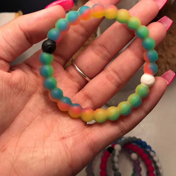 Authentic lokai bracelets, limited edition! - Picture 2 of 4