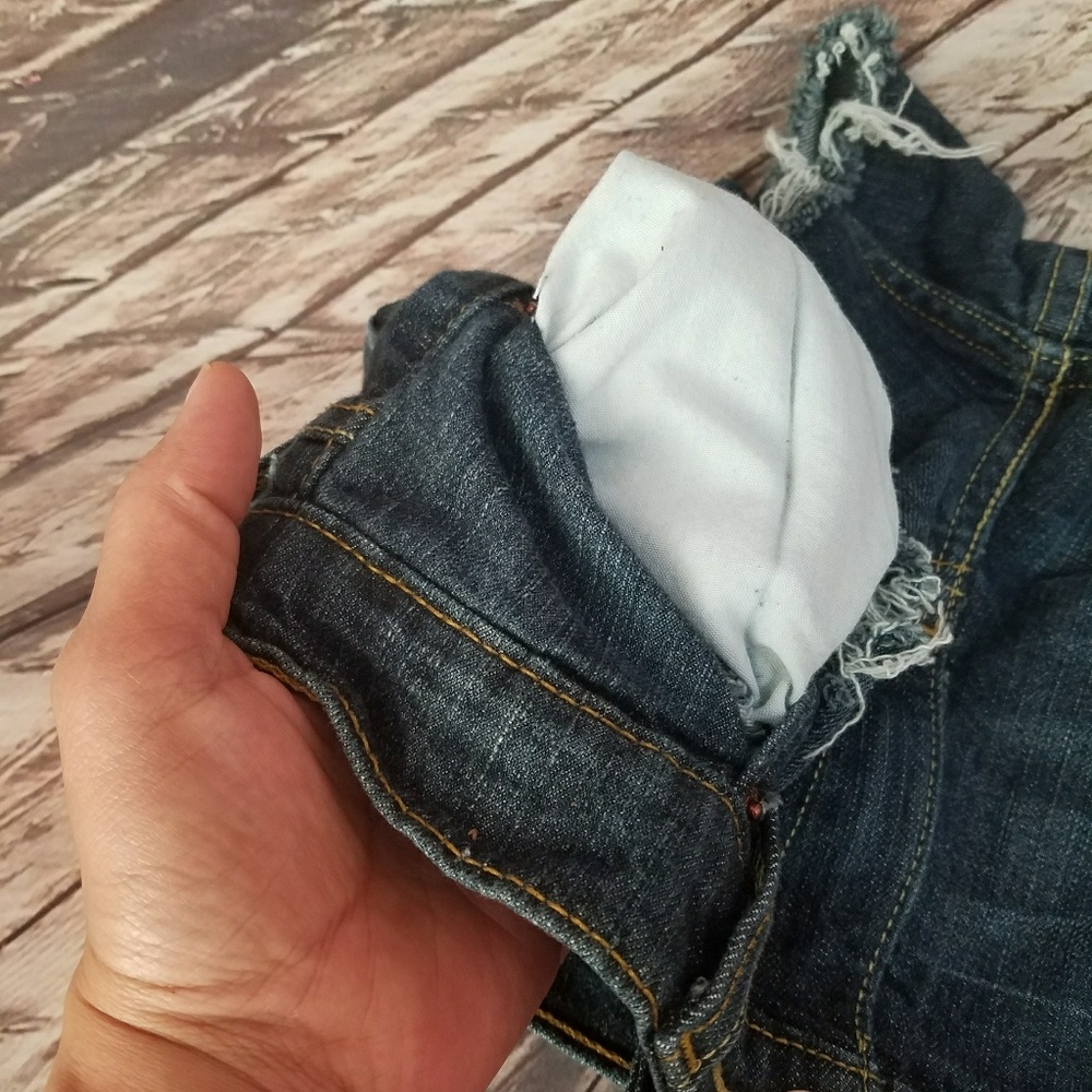 Levi's Shorts - Picture 6 of 8