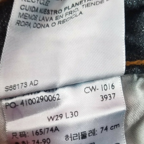 Levi's Shorts - Picture 7 of 8