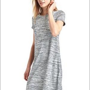 Gap dress in gray