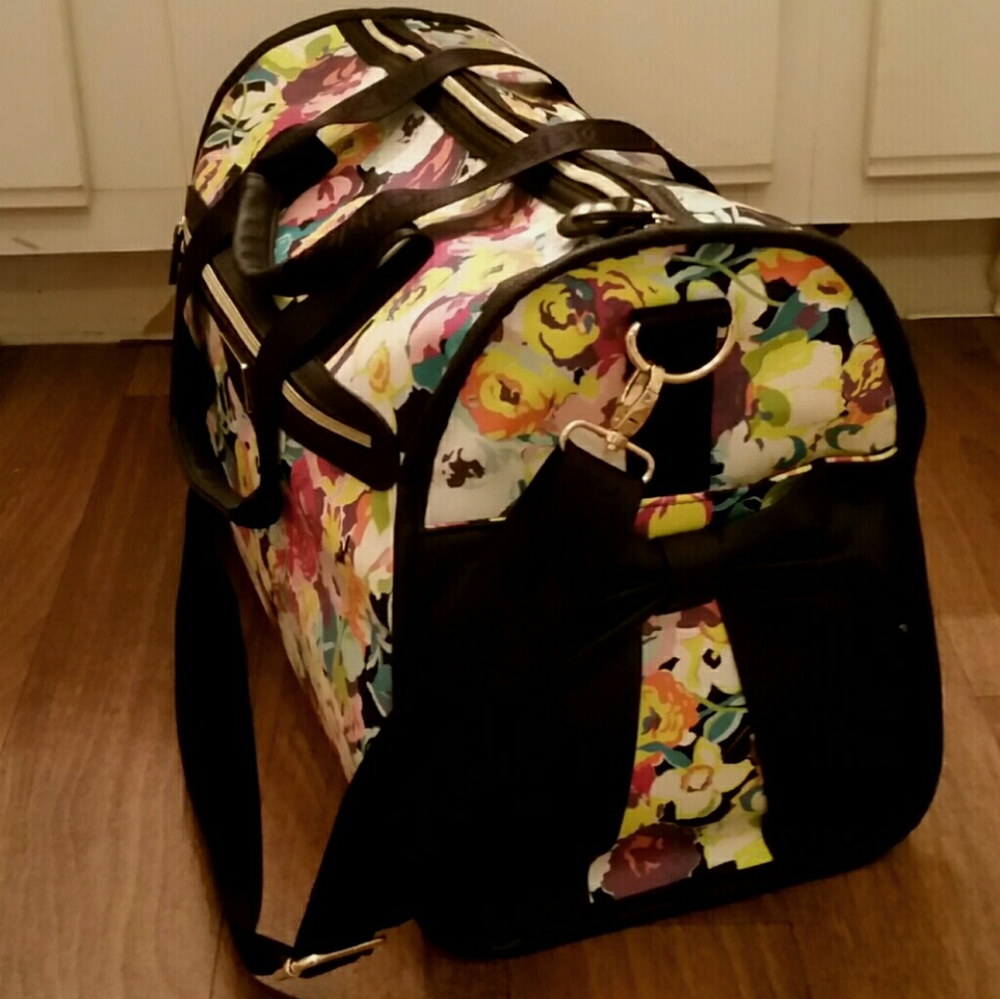 Betsey Johnson Duffle Bag, Carry-on Luggage NWOT