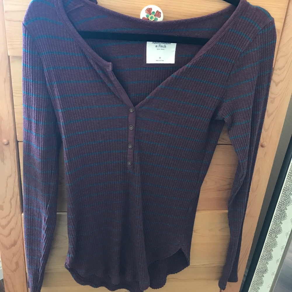Long sleeve Abercrombie top